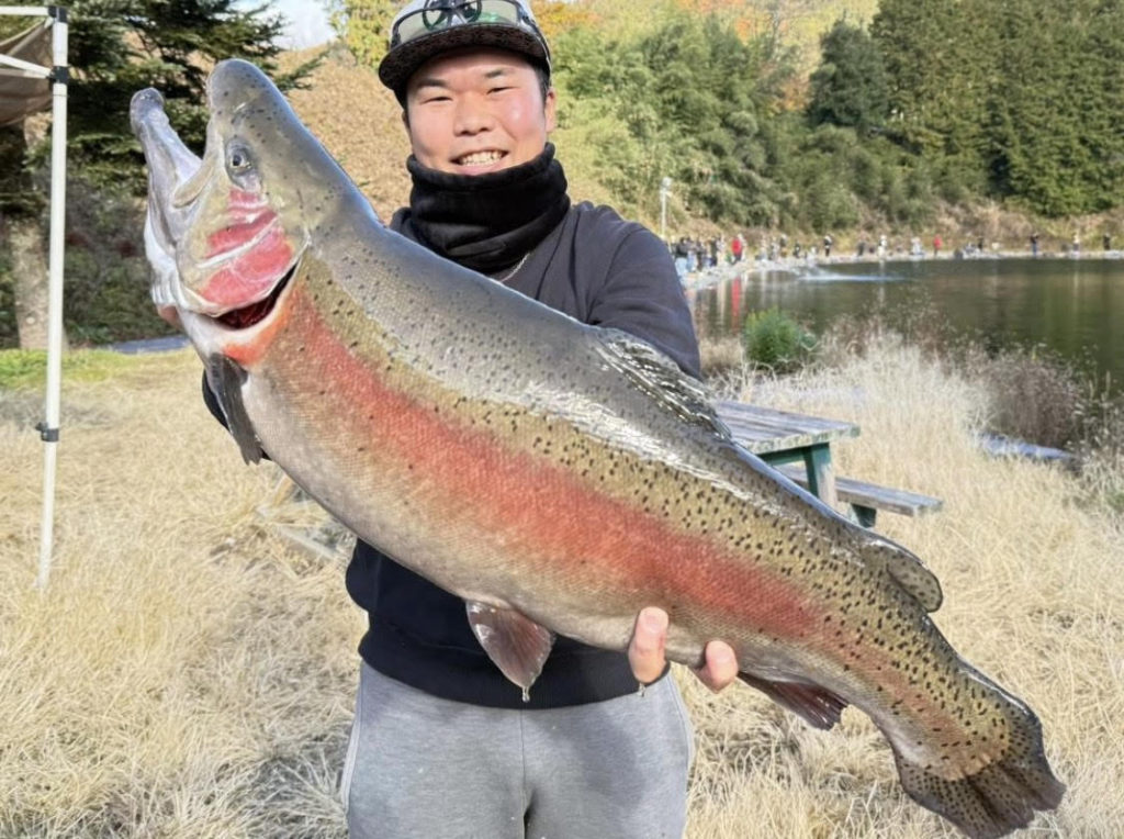 【頂鱒７６ｃｍ】全体