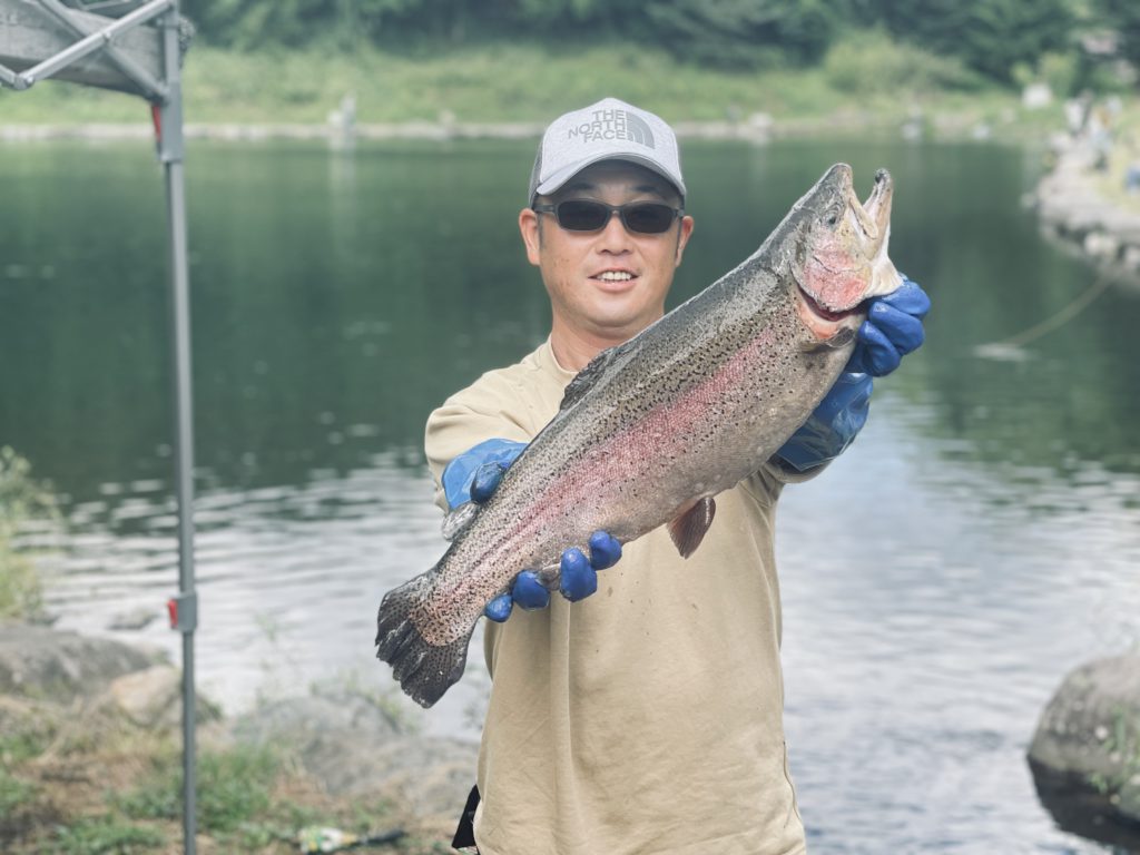 【頂鱒６０ｃｍ】全体