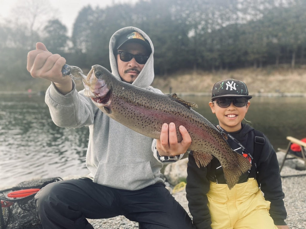 【頂鱒５８ｃｍ】全体