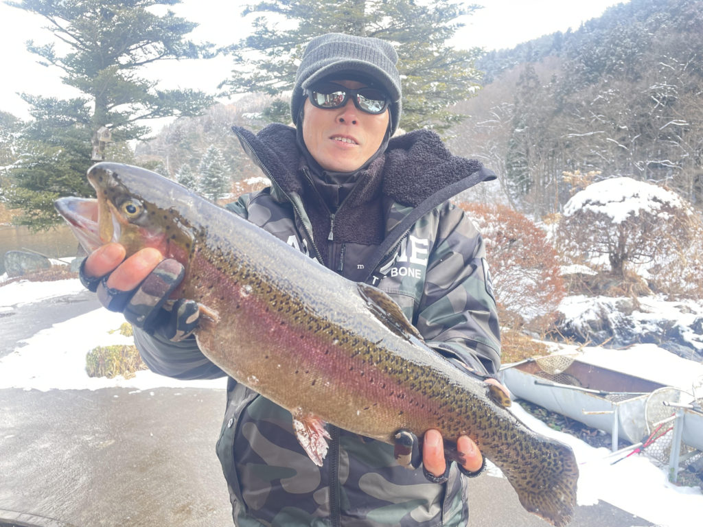 【頂鱒５４ｃｍ】全体