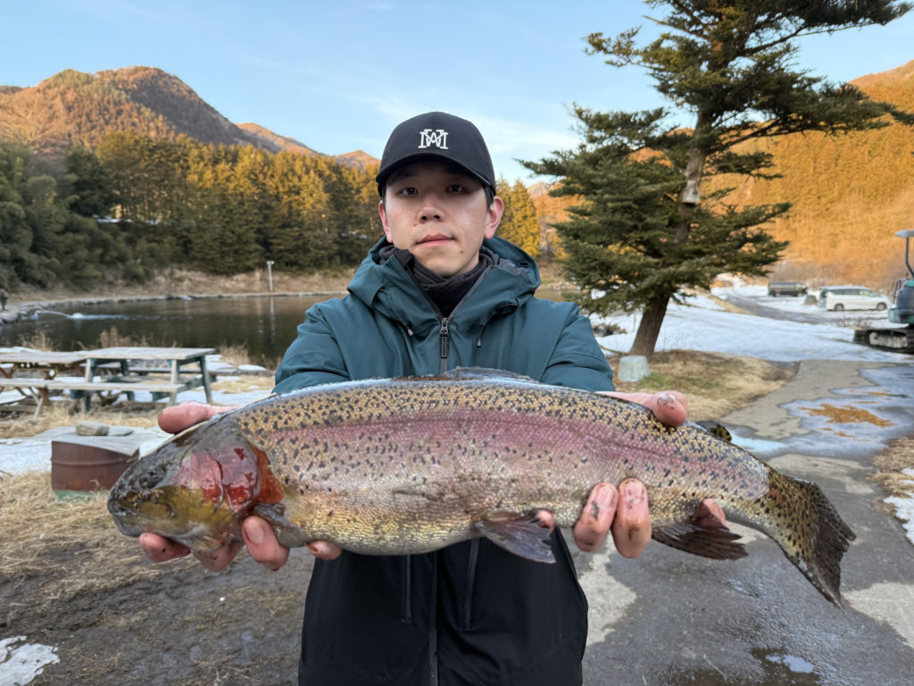 【頂鱒５９ｃｍ】全体