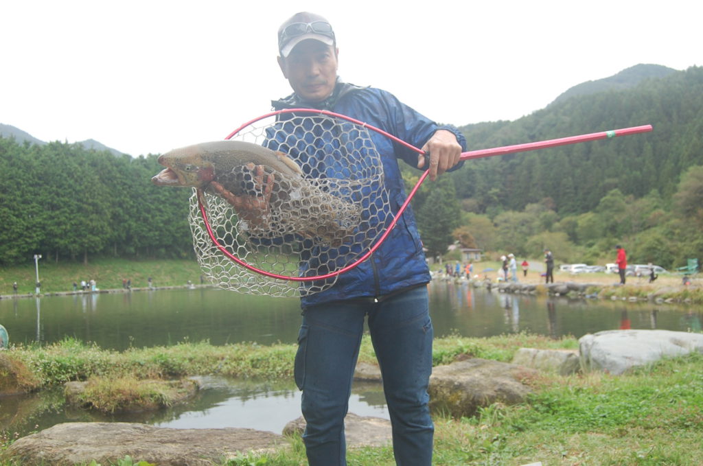 【頂鱒６２ｃｍ】全体