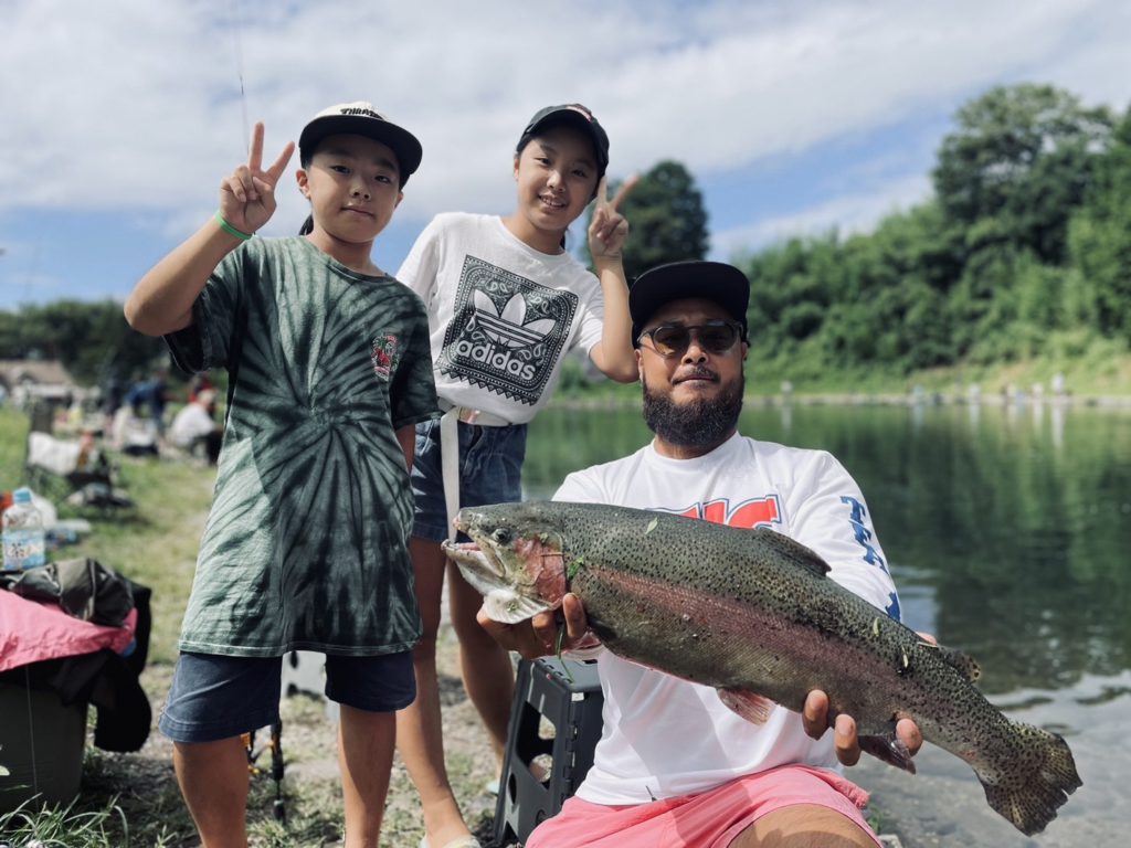 【頂鱒５９ｃｍ】全体