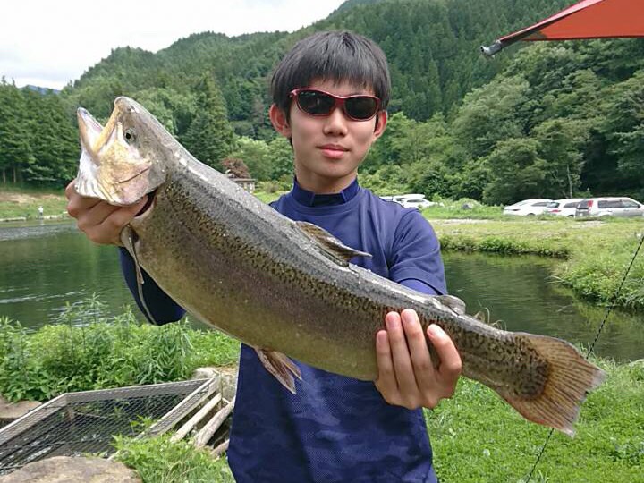 【ロックトラウト６１ｃｍ】全体