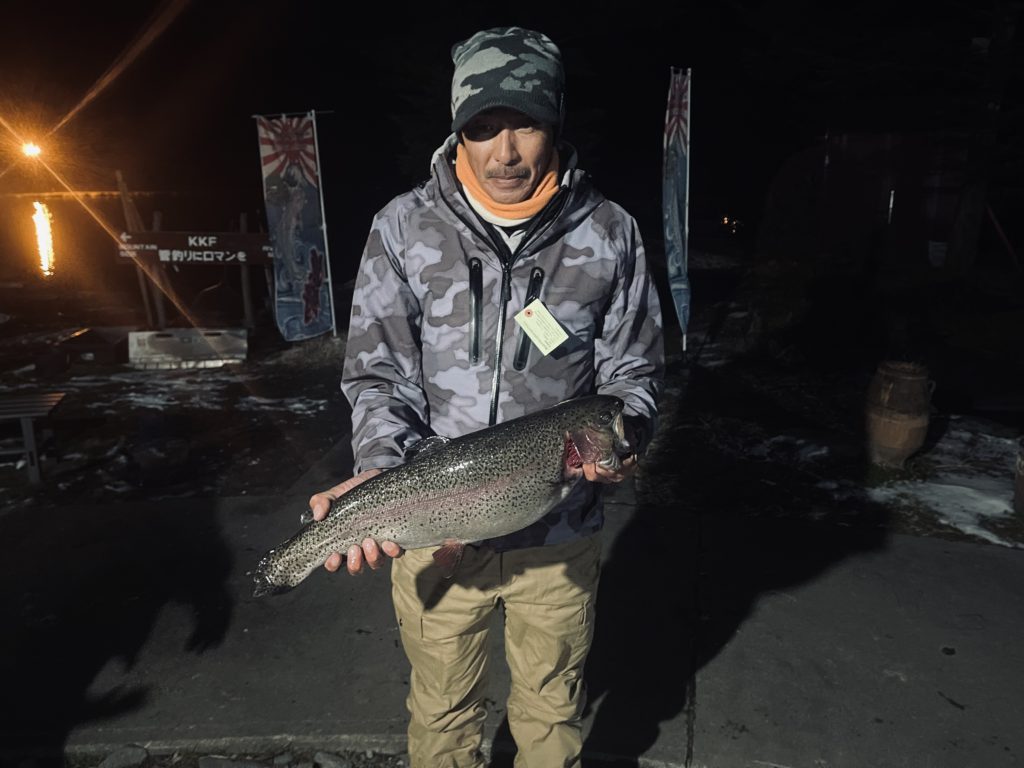 【頂鱒５８ｃｍ】全体