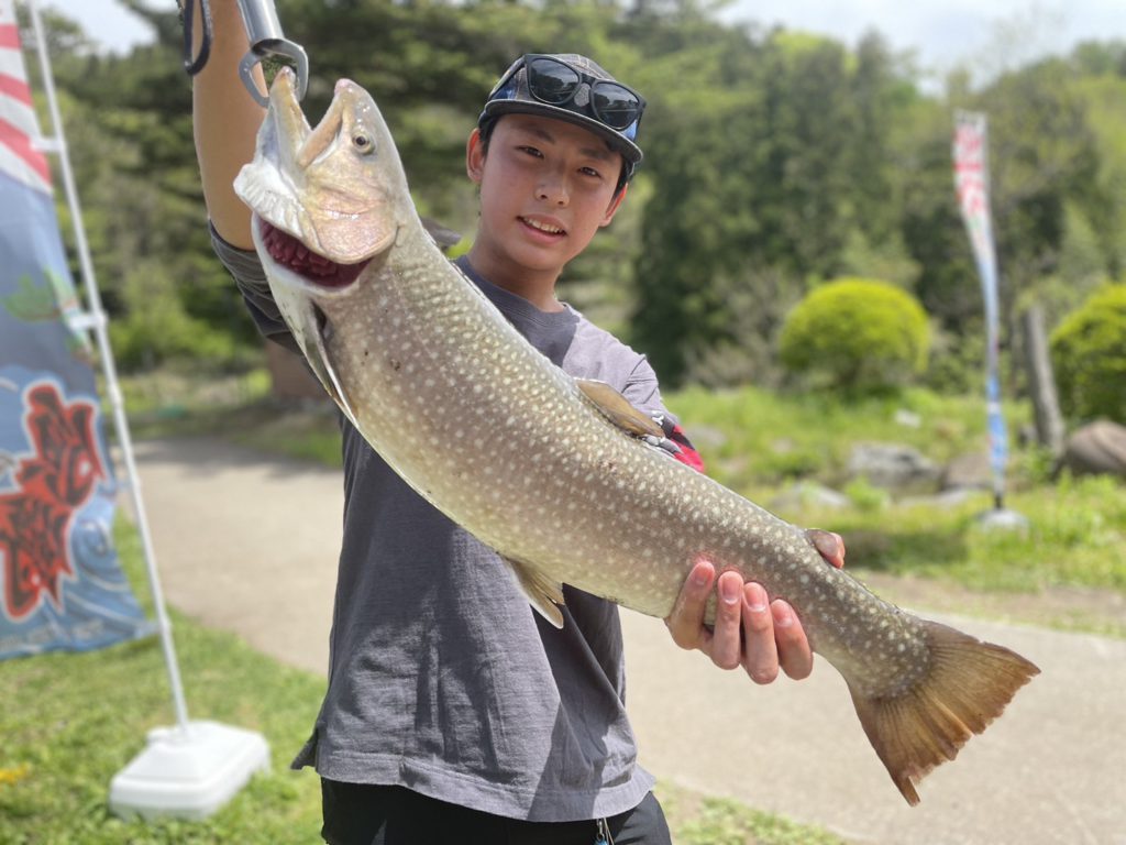 【大岩魚６０ｃｍ】全体