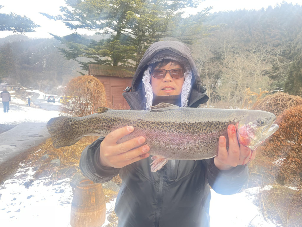 【頂鱒５３ｃｍ】全体