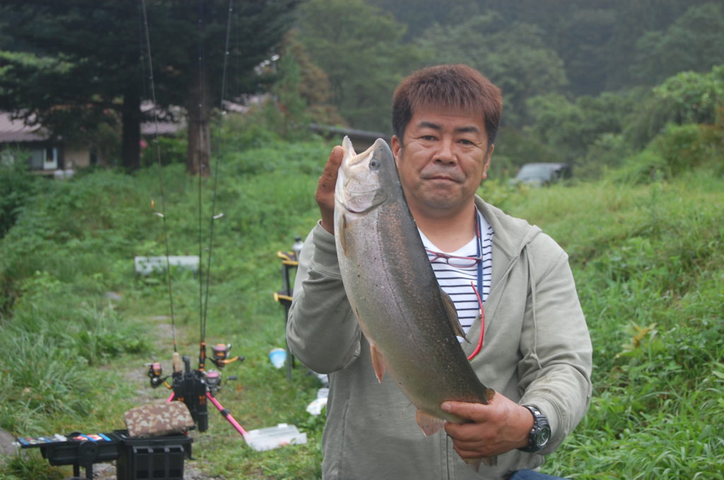 【ロックトラウト６２ｃｍ】全体