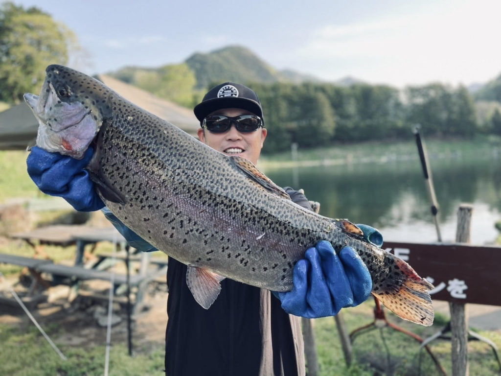 【頂鱒５５ｃｍ】全体