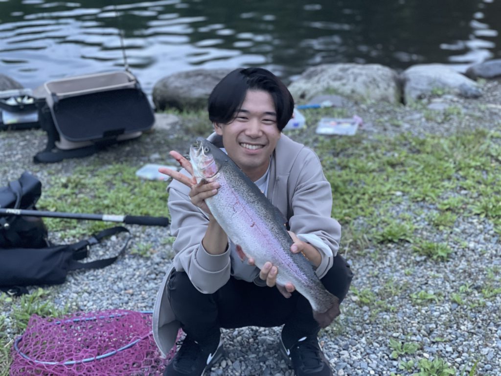 【頂鱒５０ｃｍ】全体