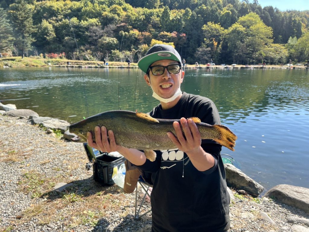 【頂鱒５４ｃｍ】全体