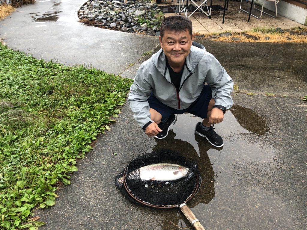 【頂鱒５５ｃｍ】全体
