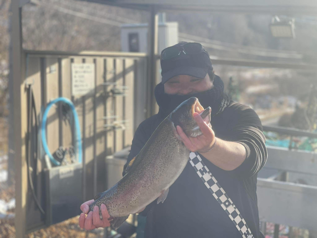 【頂鱒６０ｃｍ】全体