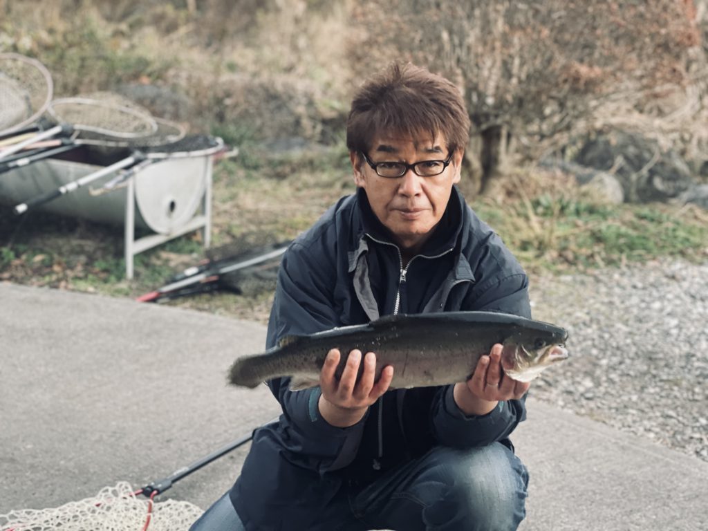 【頂鱒５６ｃｍ】全体