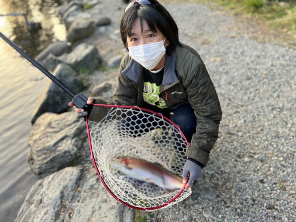 【頂鱒５６ｃｍ】全体