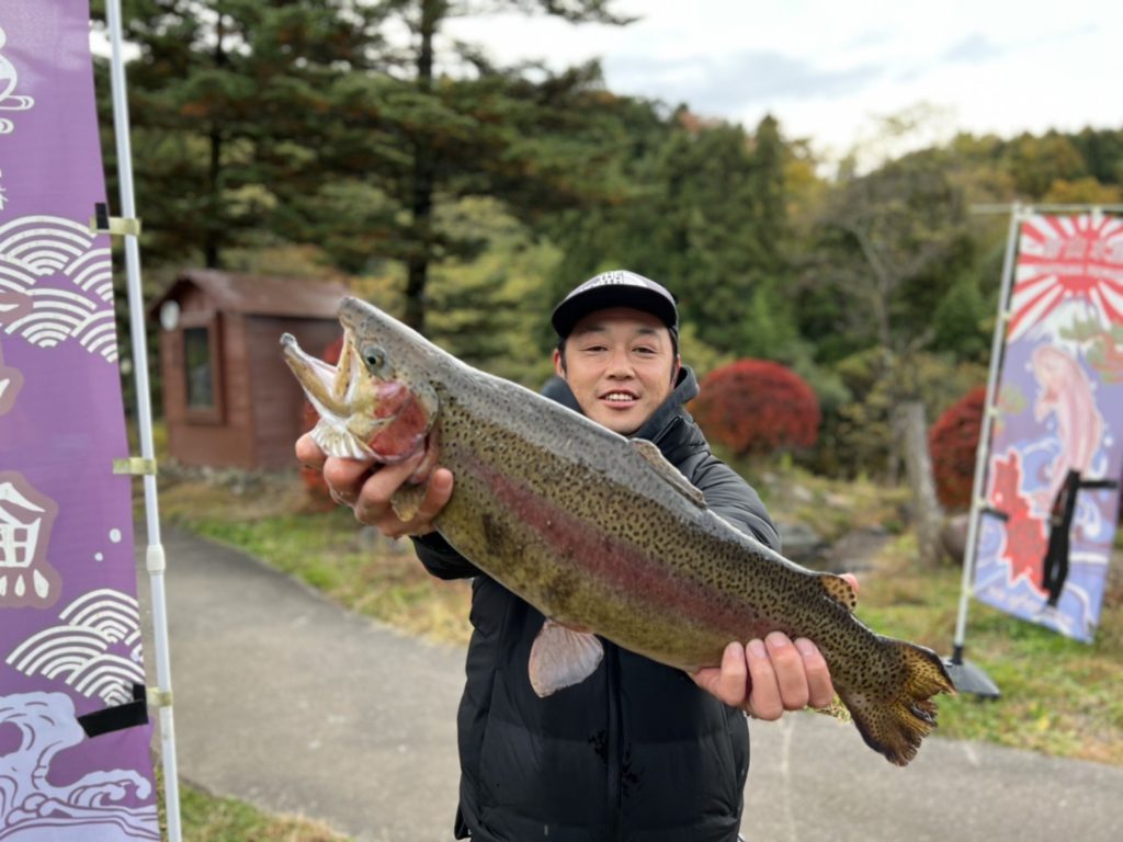 【頂鱒５６ｃｍ】全体