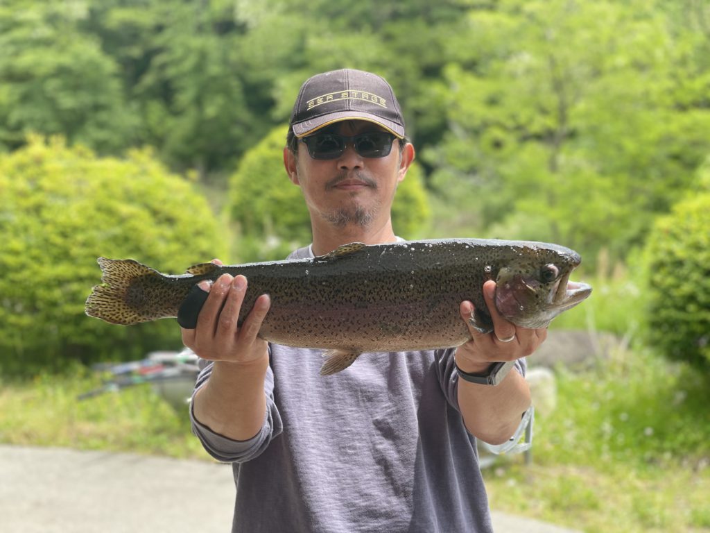 【頂鱒５６ｃｍ】全体