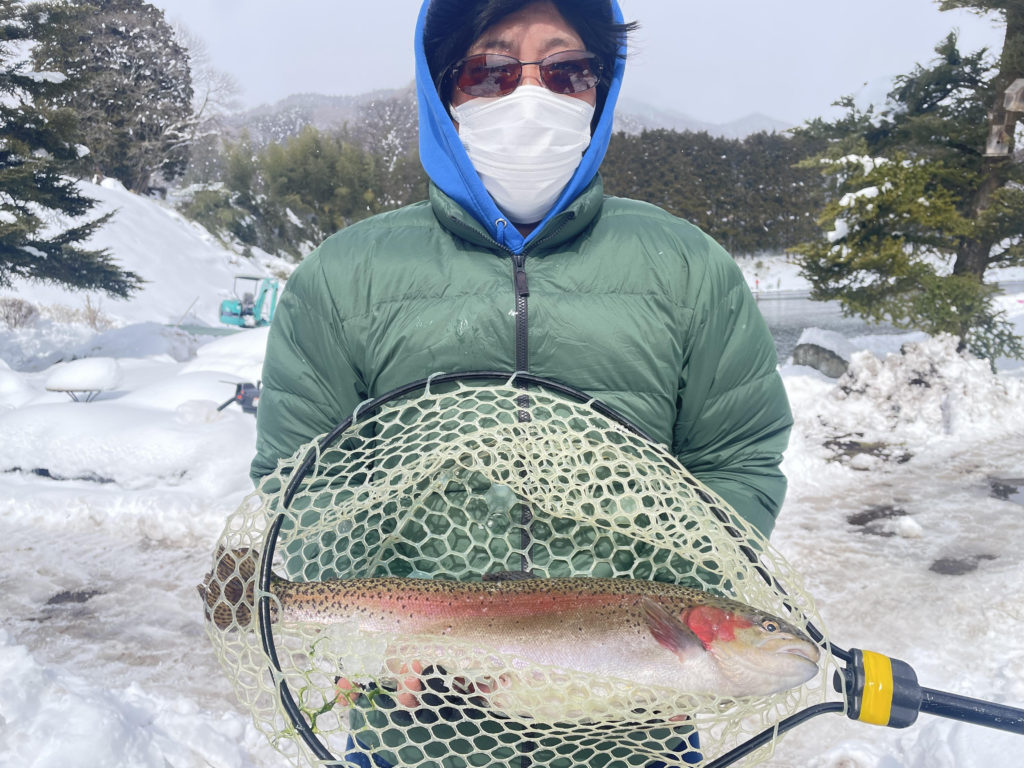 【頂鱒５８ｃｍ】全体