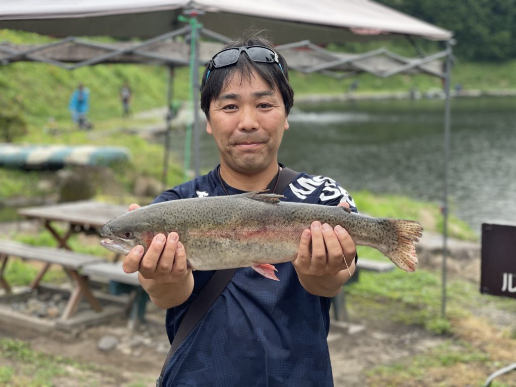 【頂鱒５５ｃｍ】全体