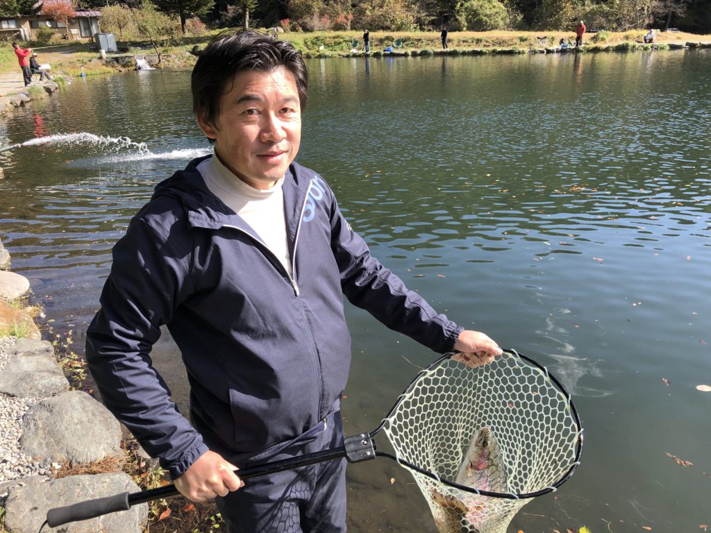 【頂鱒５３ｃｍ】全体