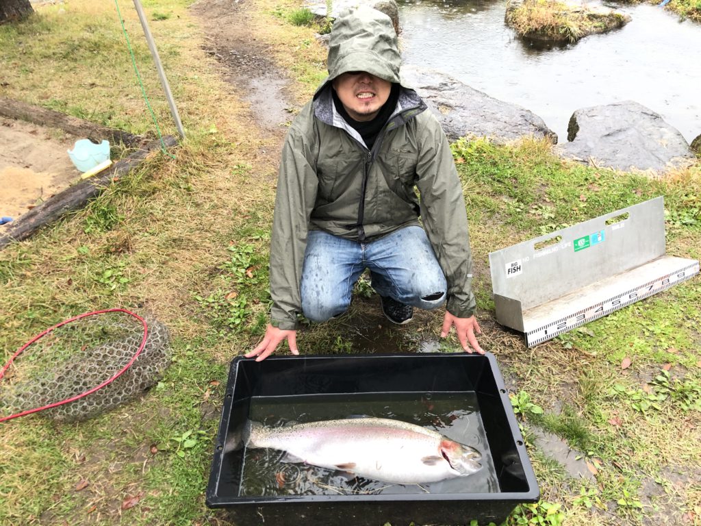 【頂鱒７９ｃｍ】全体