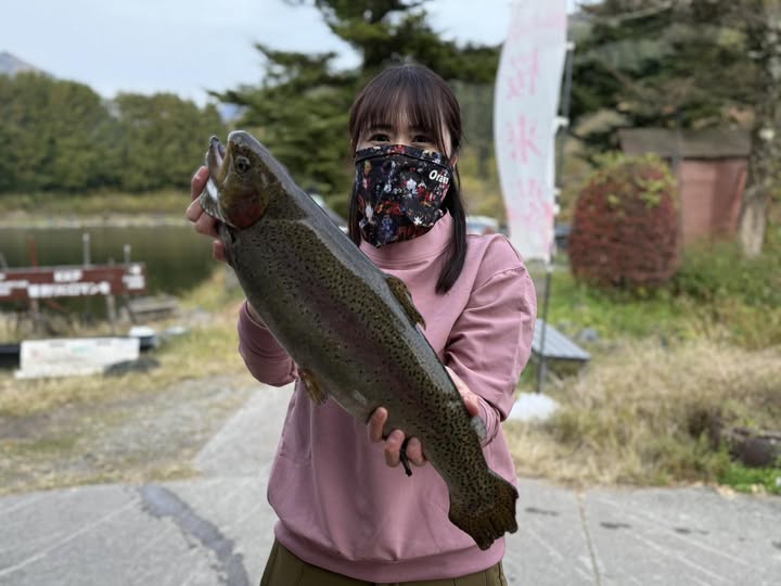 【頂鱒５２ｃｍ】全体