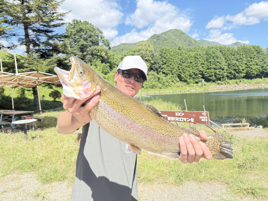 【頂鱒５４ｃｍ】全体