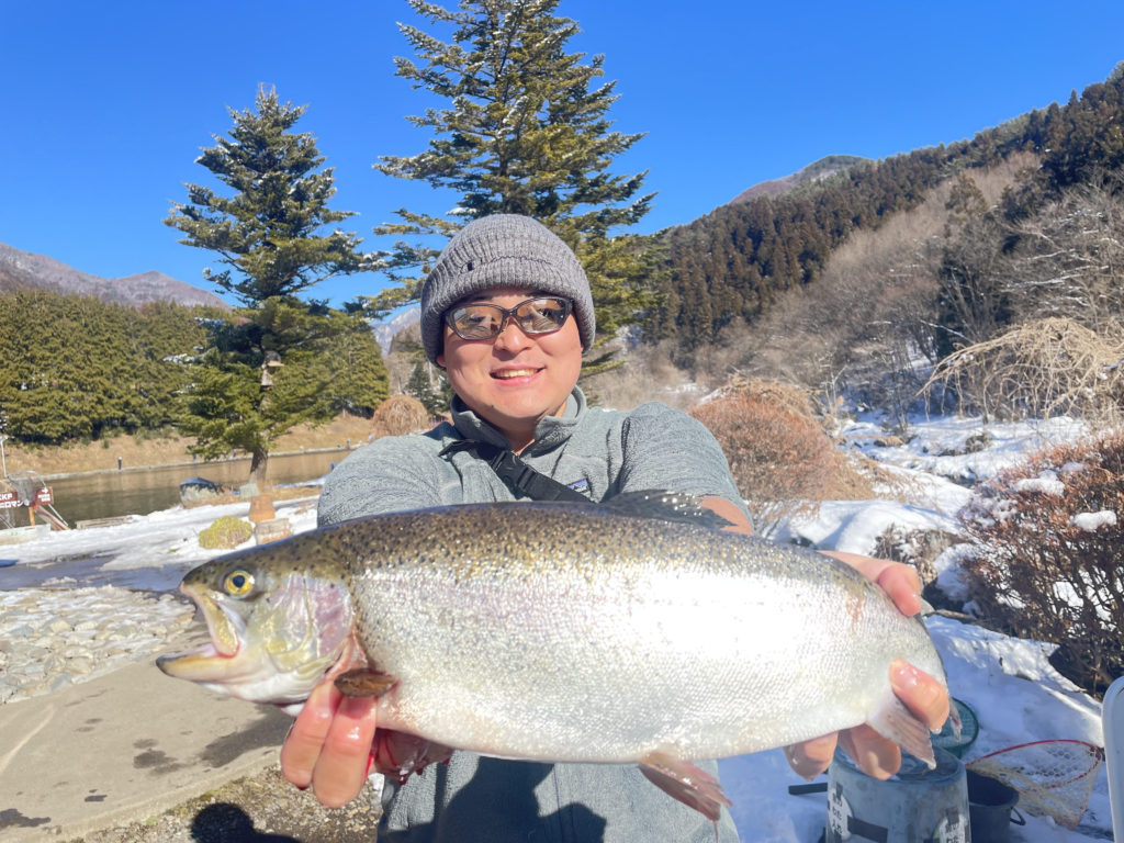 【頂鱒５２ｃｍ】全体