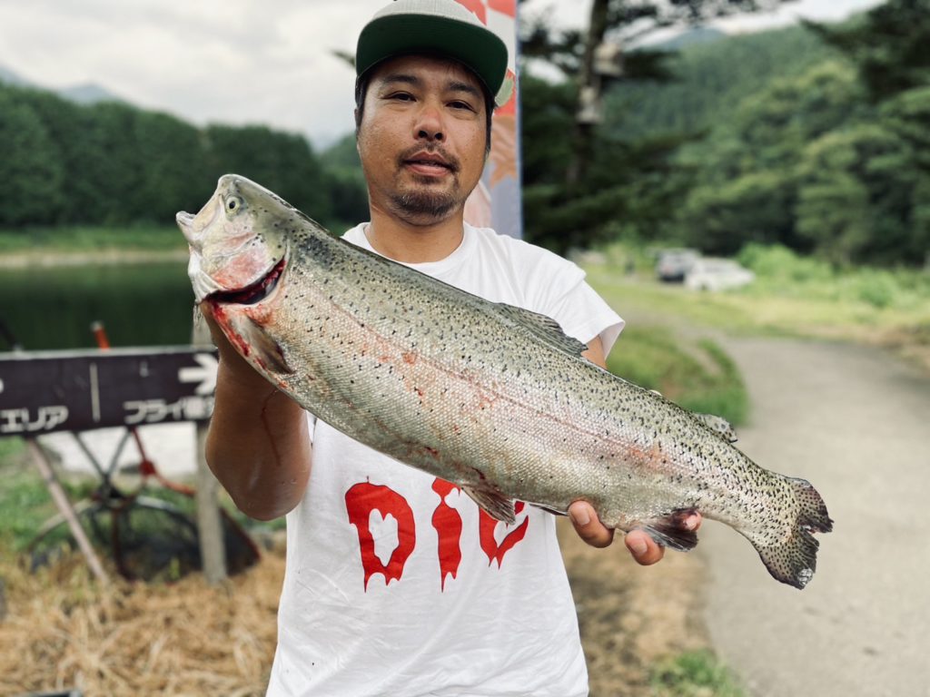 【頂鱒５５ｃｍ】全体