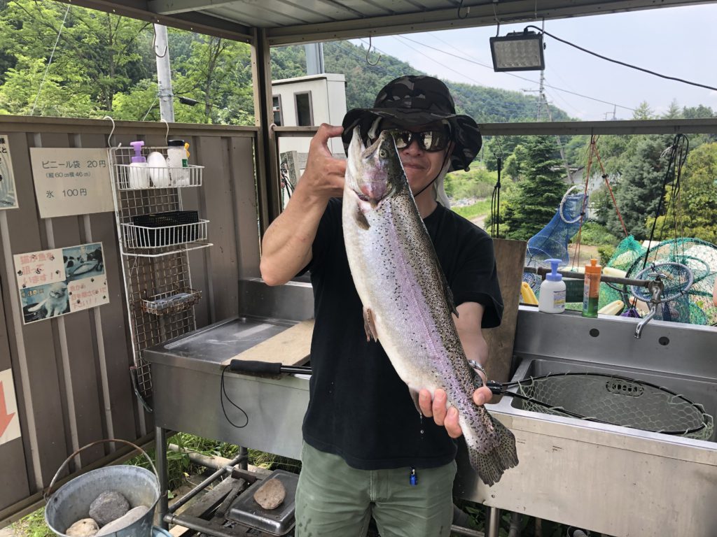 【頂鱒５６ｃｍ】全体