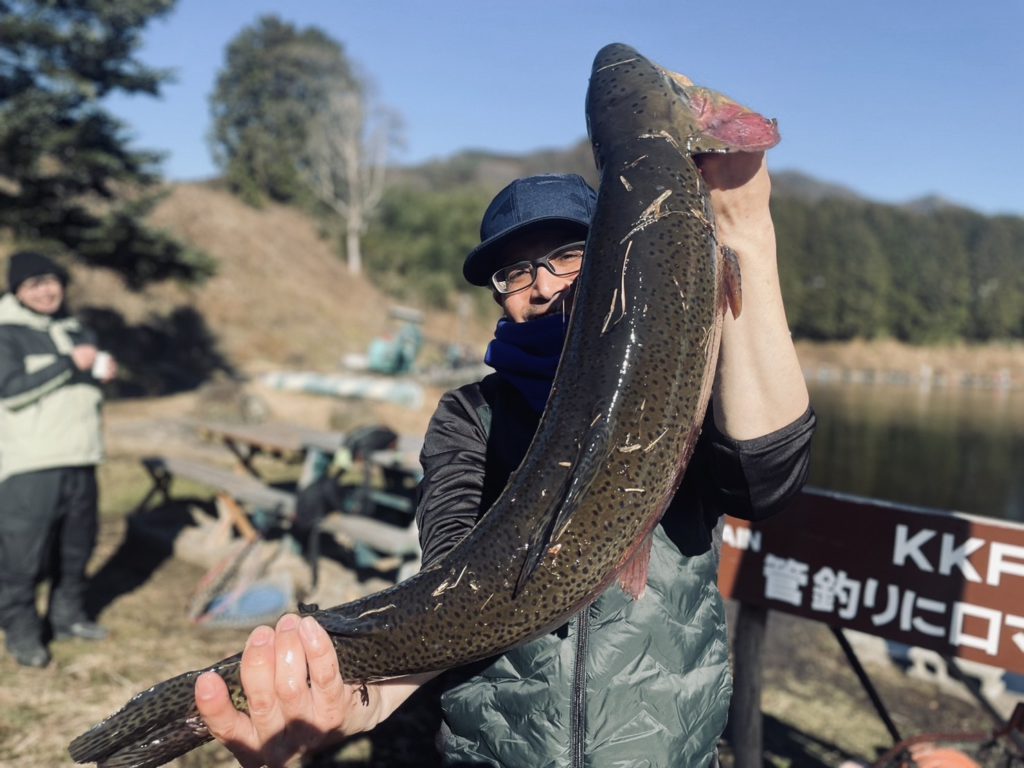 【頂鱒７３ｃｍ】全体