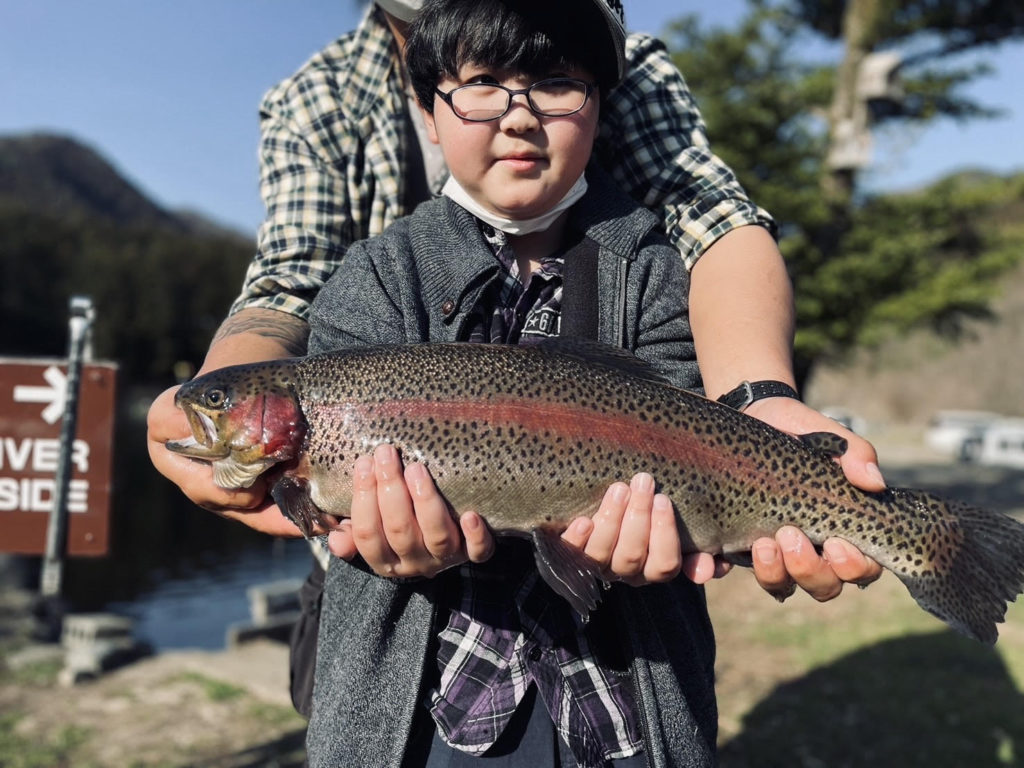 【頂鱒６０ｃｍ】全体