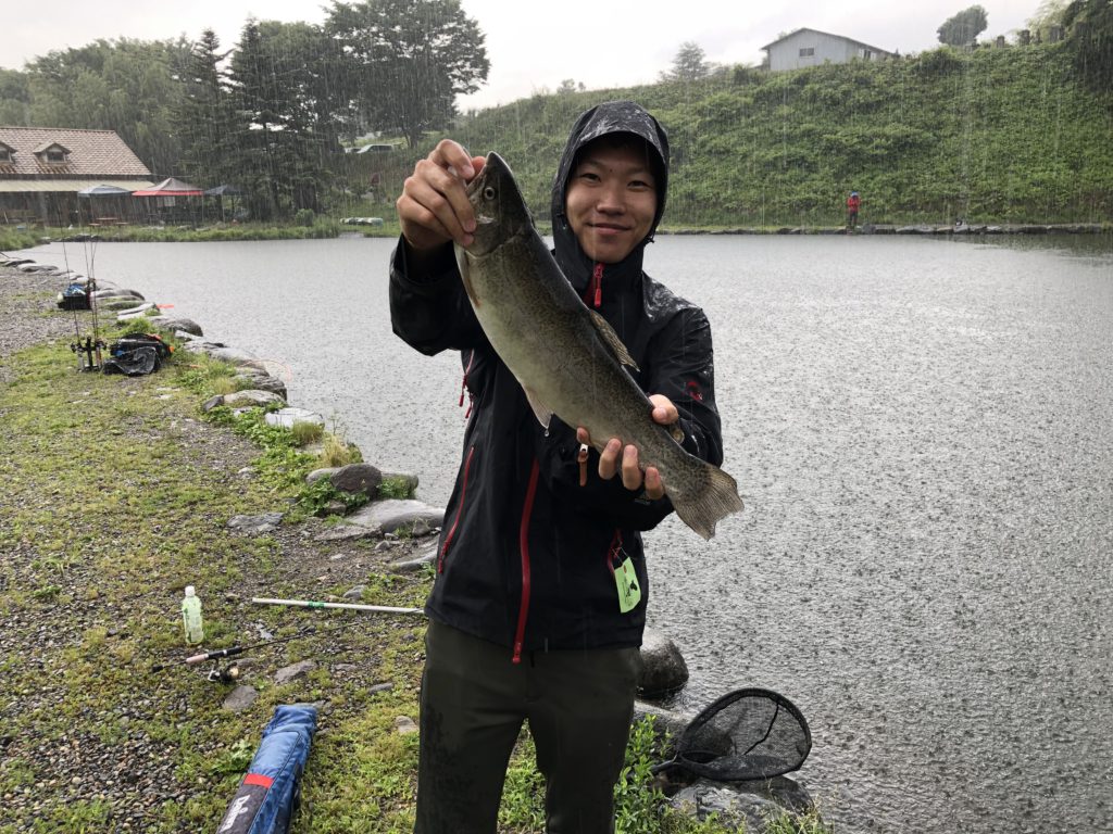 【ロックトラウト５１ｃｍ】全体