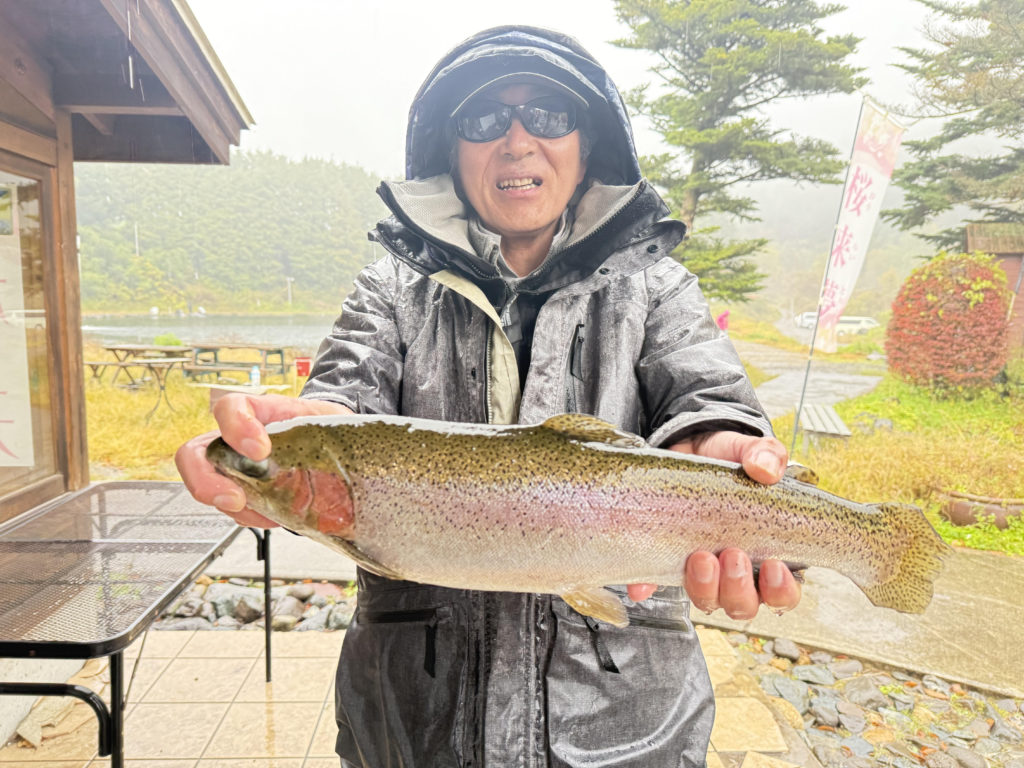 【頂鱒５１ｃｍ】全体